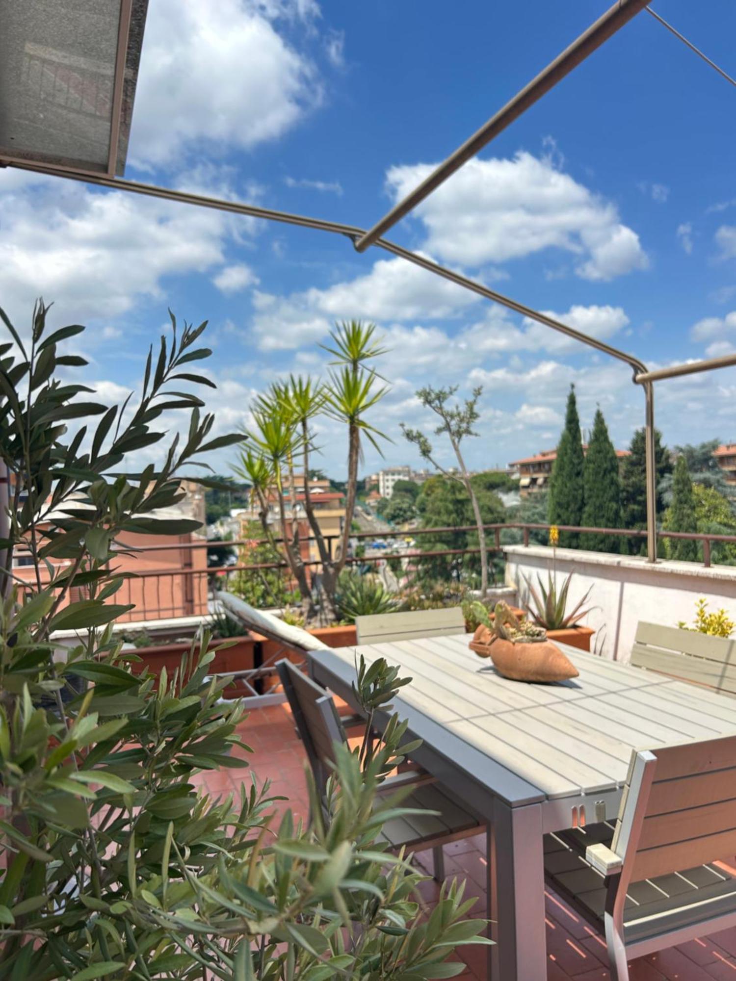 Con Terrazza Vicino Gemelli E Vaticano Appartamento Roma