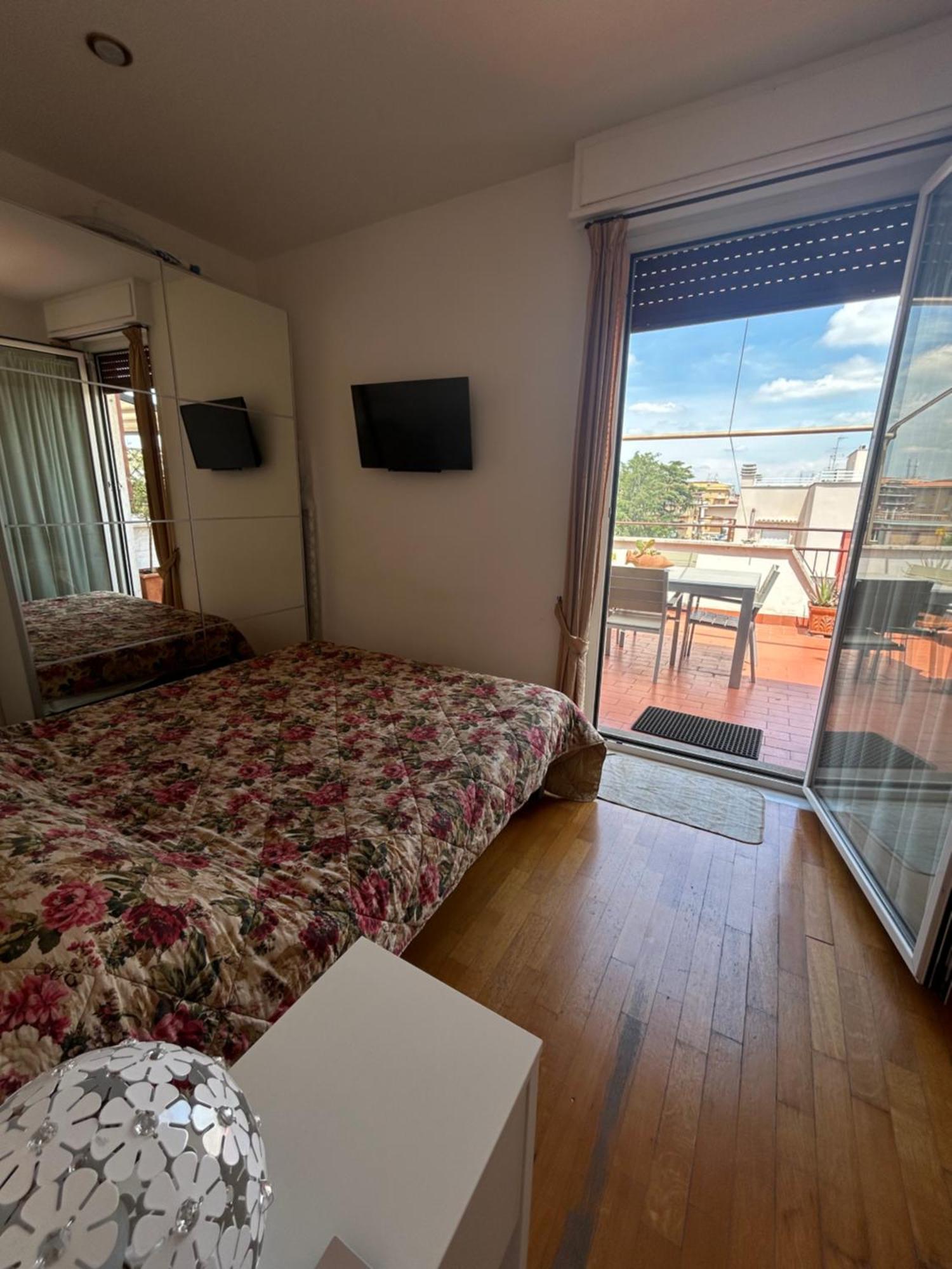 Con Terrazza Vicino Gemelli E Vaticano Roma
